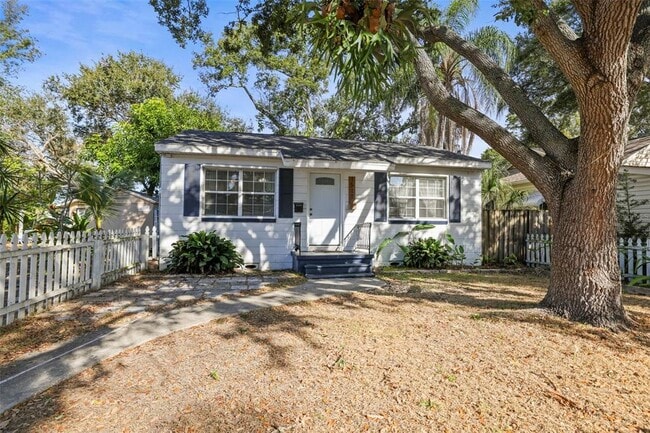 Photo - 1511 35th Ave N