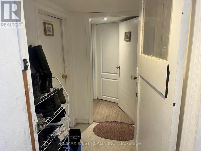 Photo - 54 Wyndham St