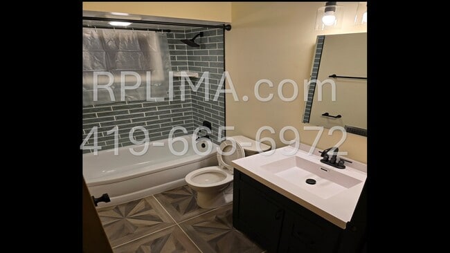 Photo - 2802 W Breese Rd