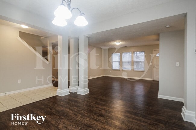 Photo - 88 Bradford Ct