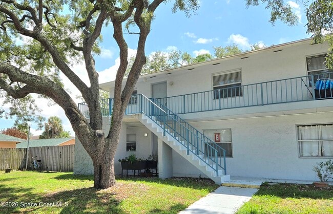 Building Photo - 1728 Guava Ave Unit 7