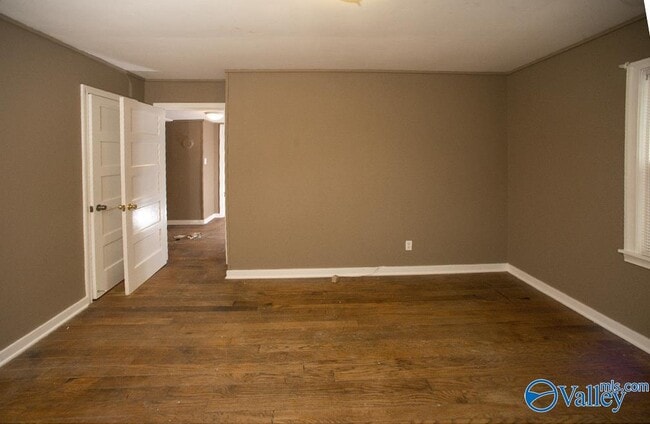 Photo - 3926 Hawthorne Ave SW