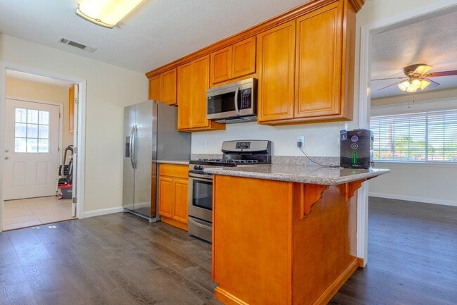 316 N Walnut Ave