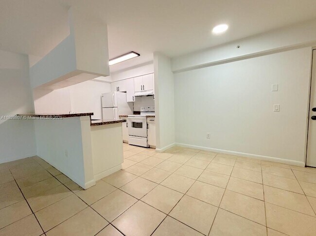 Photo - 460 S Park Rd Unidad 6-104 Rental