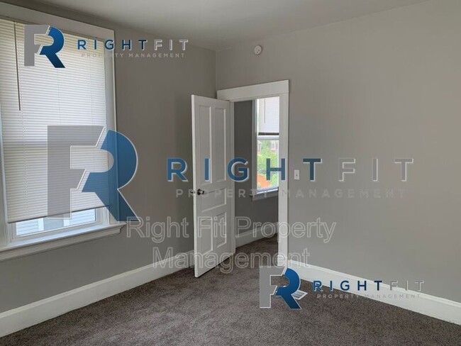 Photo - 1154 Atwood Ave