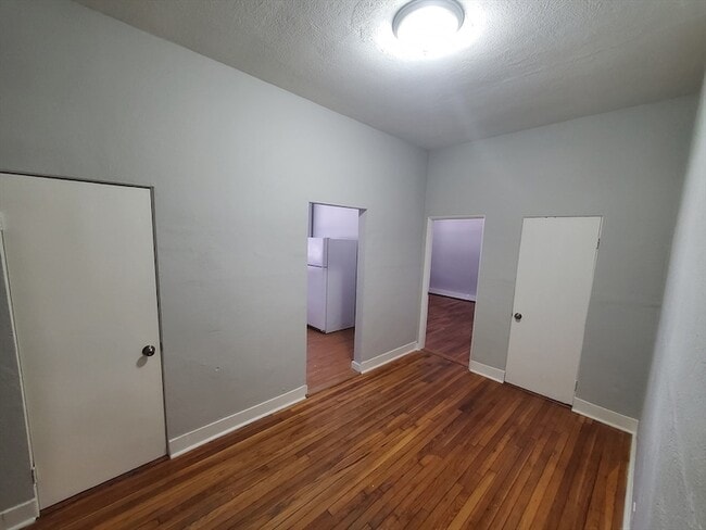 Photo - 10 Abbotsford St Unit 3