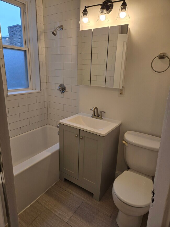 Photo - 28 Saint Stephen St Unidad 306