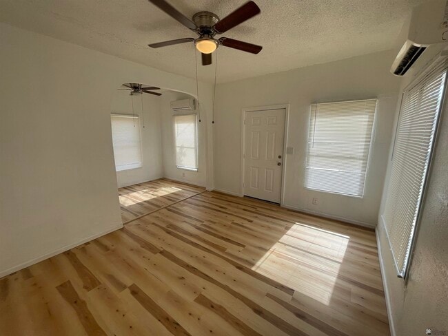 Photo - 244 S 15th Ave