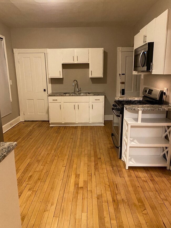 Photo - 3909 E Squire Ave