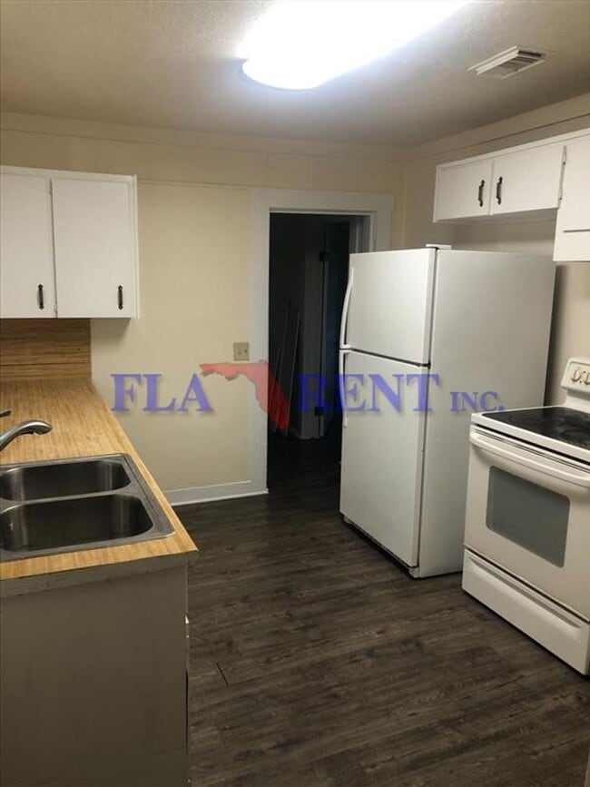 Photo - ** 3 BEDROOM/1 BATHROOM in Altamonte Springs**