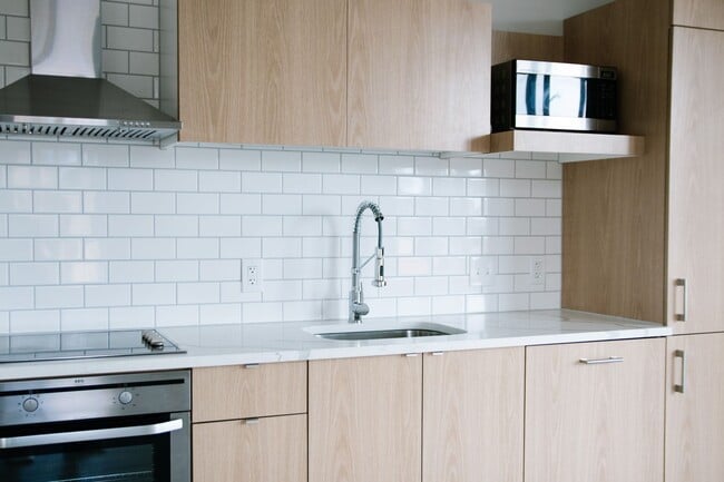 Photo - Hawthorne @ Ladd's - 1 & 2 Bedroom Apartment Homes