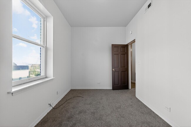 Photo - 4306 W Maypole Ave Unit 1F