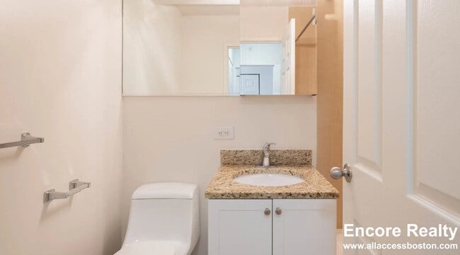 72 Staniford St Unit 7B