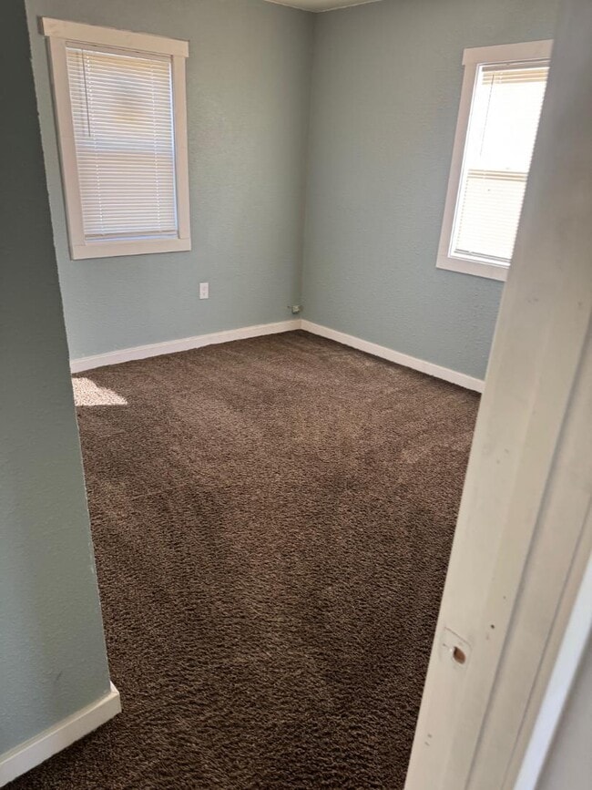 Photo - 3432 SE Bryant St