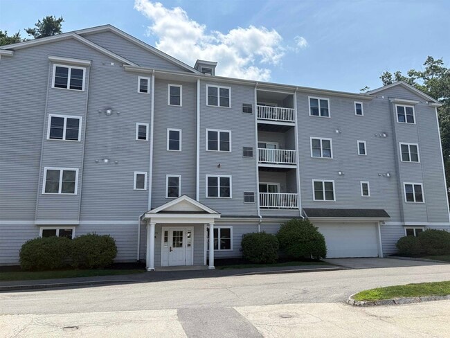 Photo - 122 Coliseum Ave Unit 301