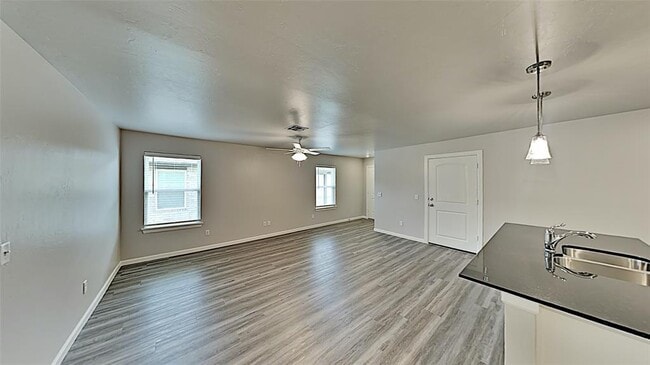 Photo - 11224 Howard Dr