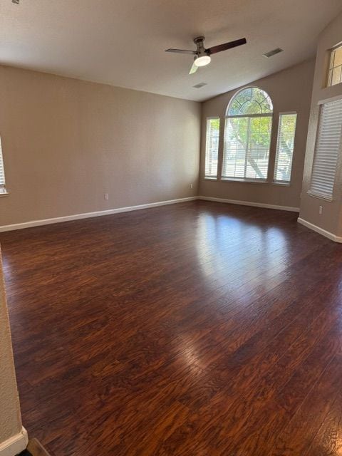 1491 Velasquez Ln