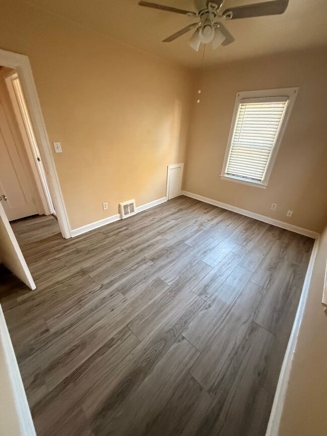 Photo - 932 Negley Ave Unidad B