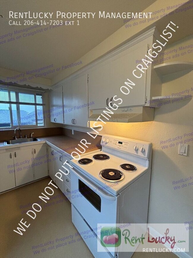 Photo - 4729 S Findlay St
