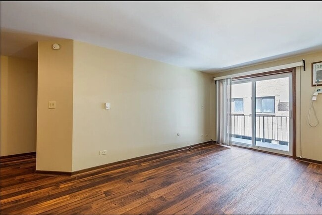 Photo - 2325 N Neva Ave Unit 104B