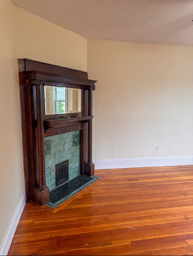Photo - Spacious  4 Bed 2 Bath Boston Gem Unit 2