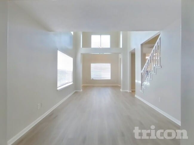 Photo - 14907 Englebrook Dr