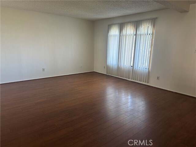 3431 Artesia Blvd