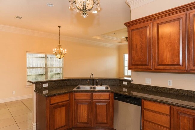 Photo - 7 Stonebrook Ct