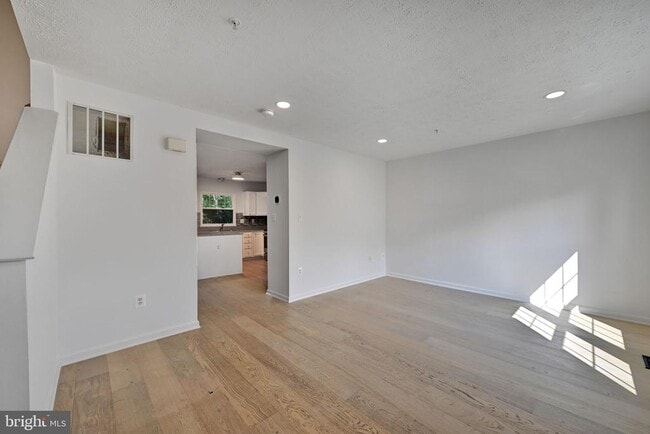 Photo - 7836 Foxfarm Ln
