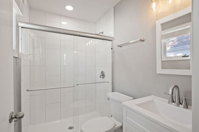 Photo - 1222-1224 S 118th St Unidad 1222