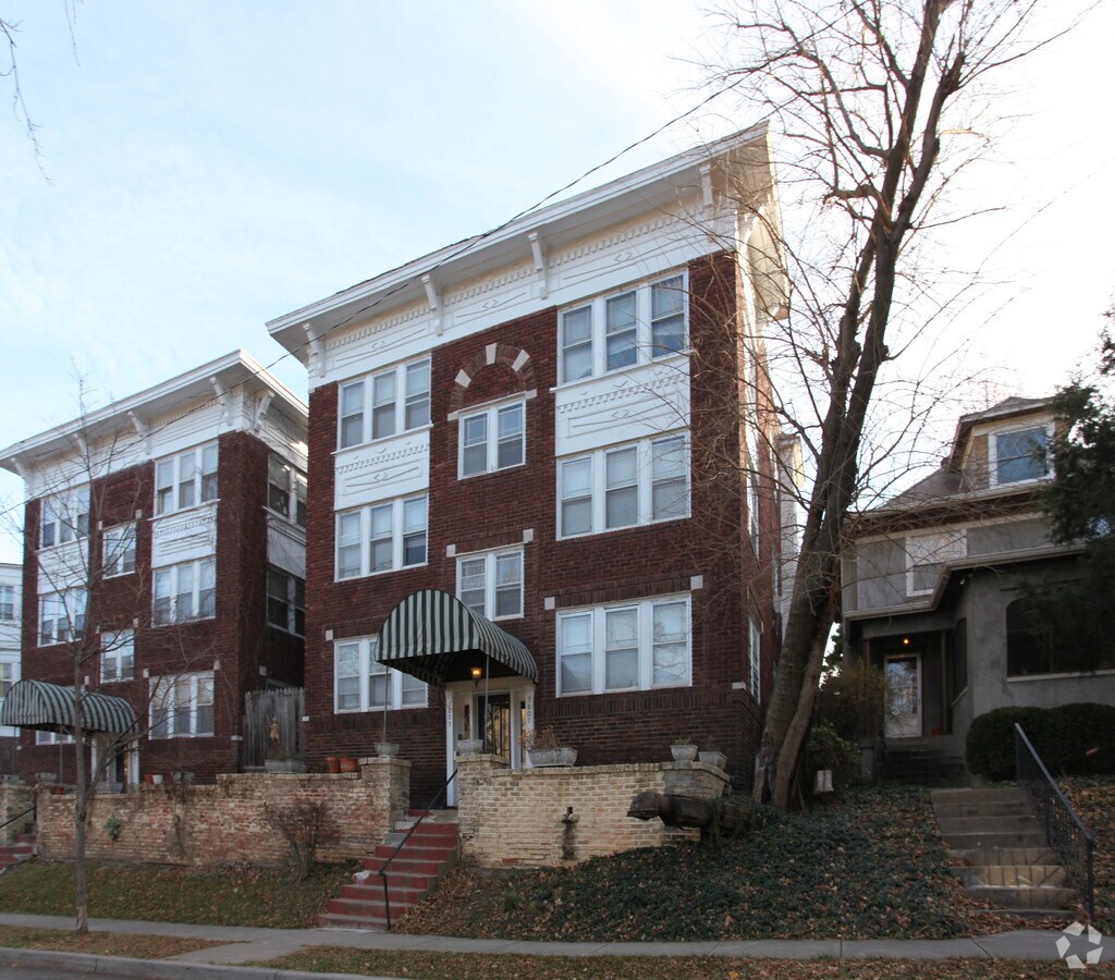 Photo - 3805-3807 Terrace St