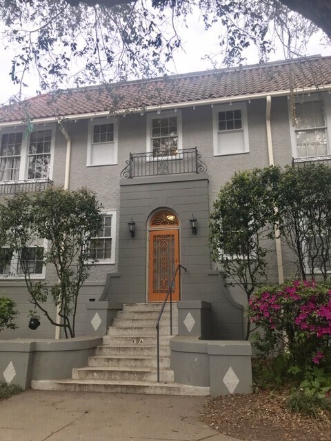 Photo - Uptown Apartment on Mardi Gras Parade Route Unidad J