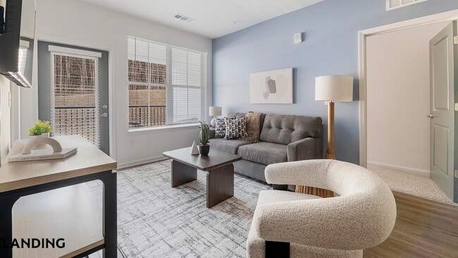 Building Photo - 2800 Milan Ct