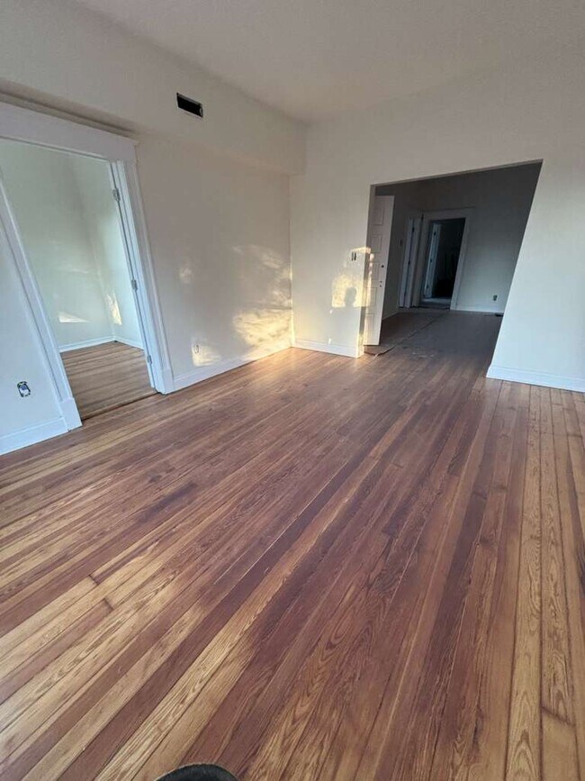 Photo - 11305 S Edbrooke Ave Unit 1