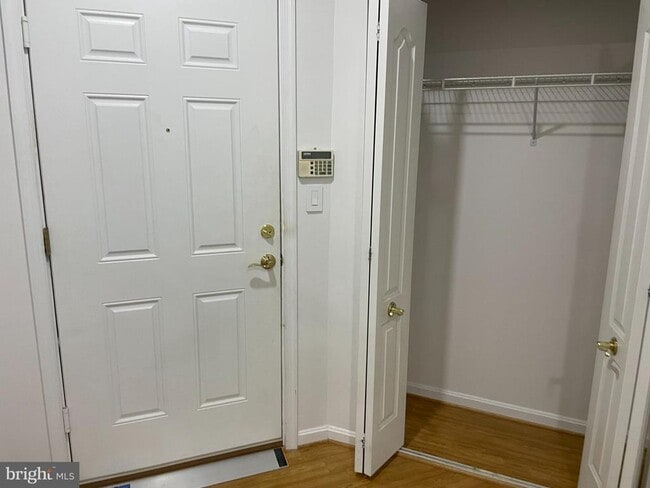 Photo - 7704 Haynes Point Way Unit F