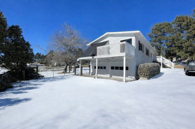 Front of the house - 1290 Starling Ln