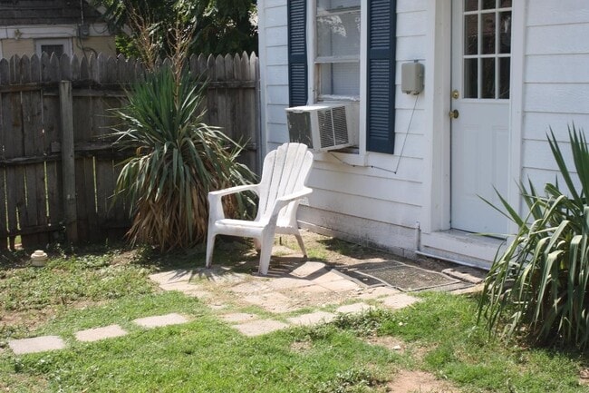 Photo - 2118 26th St Unit #B