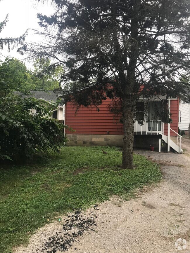 Building Photo - 729 W Vine St Rental
