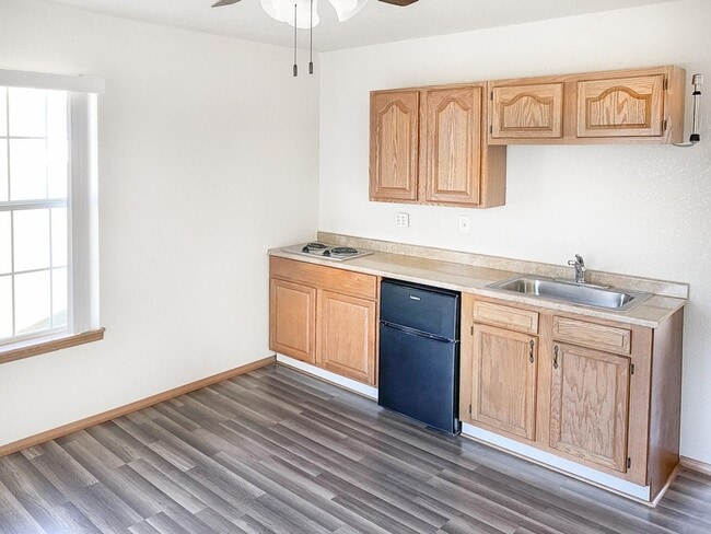 Photo - Condo for rent Unit 6