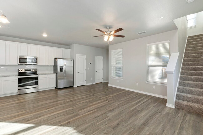 Photo - 7635 Stonehollow