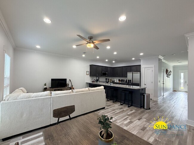 Photo - Gorgeous 2 Story 4 Bedrooms Townhome in Fort Walton Beach!