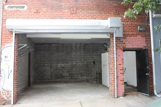 Building Photo - 393 Manhattan Ave Rental