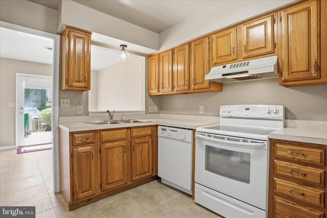 Photo - 1008 Orchard Dr