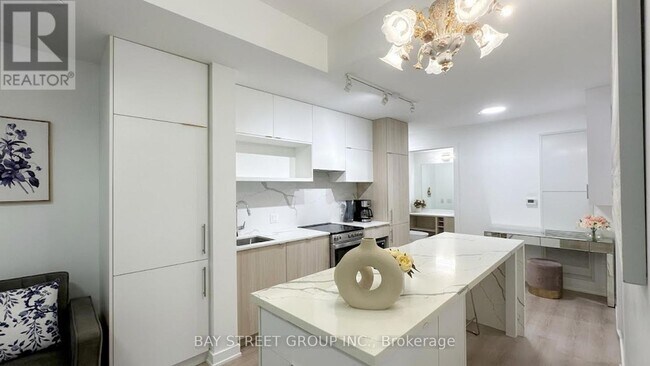 Photo - 100 Queen St E Unit 2911