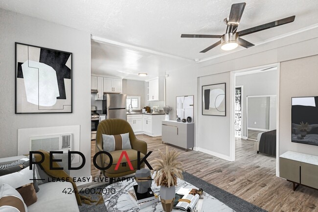 Building Photo - 810 W 42nd Pl Rental