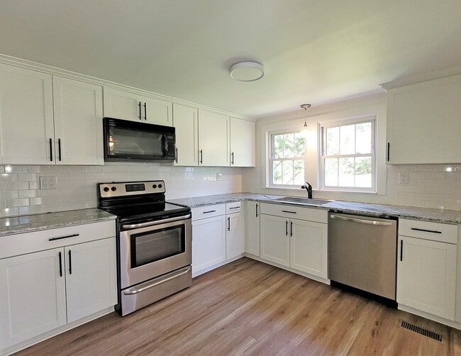 Photo - 19095 Tandy Rd