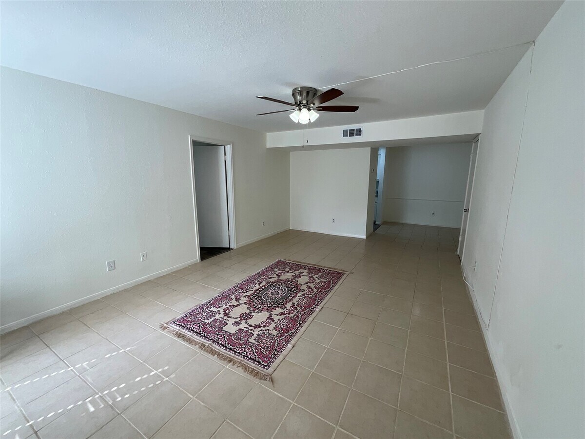 Photo - 6606 De Moss Dr