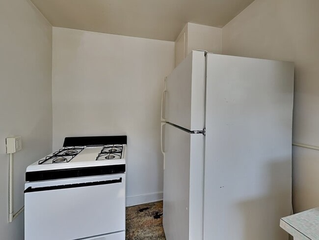 33 E Chalmers St Unit 3
