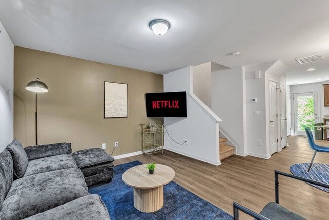 Photo - 229 Socket St Unit ID1284655P