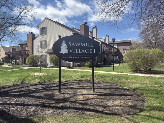 Entrance - 23 Hickory Dr Condo Unit 23